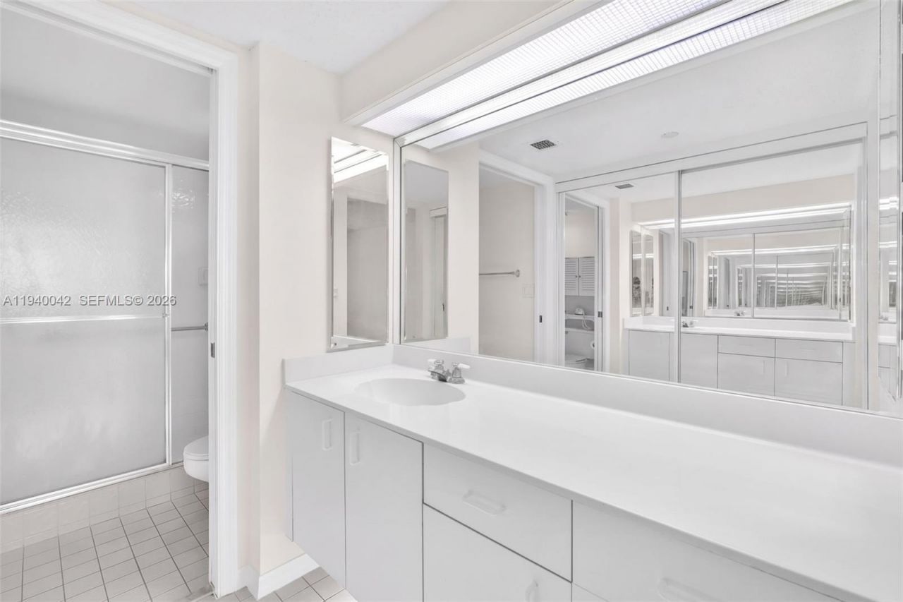 9587 Weldon Circle, Unit B205, Tamarac, FL 33321 Photo