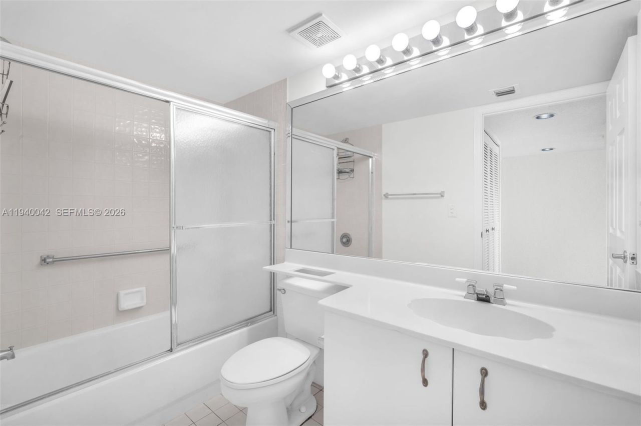 9587 Weldon Circle, Unit B205, Tamarac, FL 33321 Photo