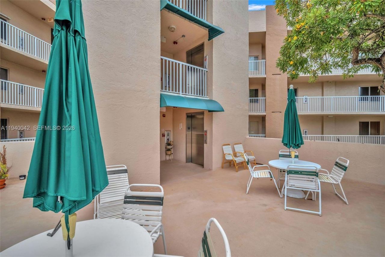 9587 Weldon Circle, Unit B205, Tamarac, FL 33321 Photo