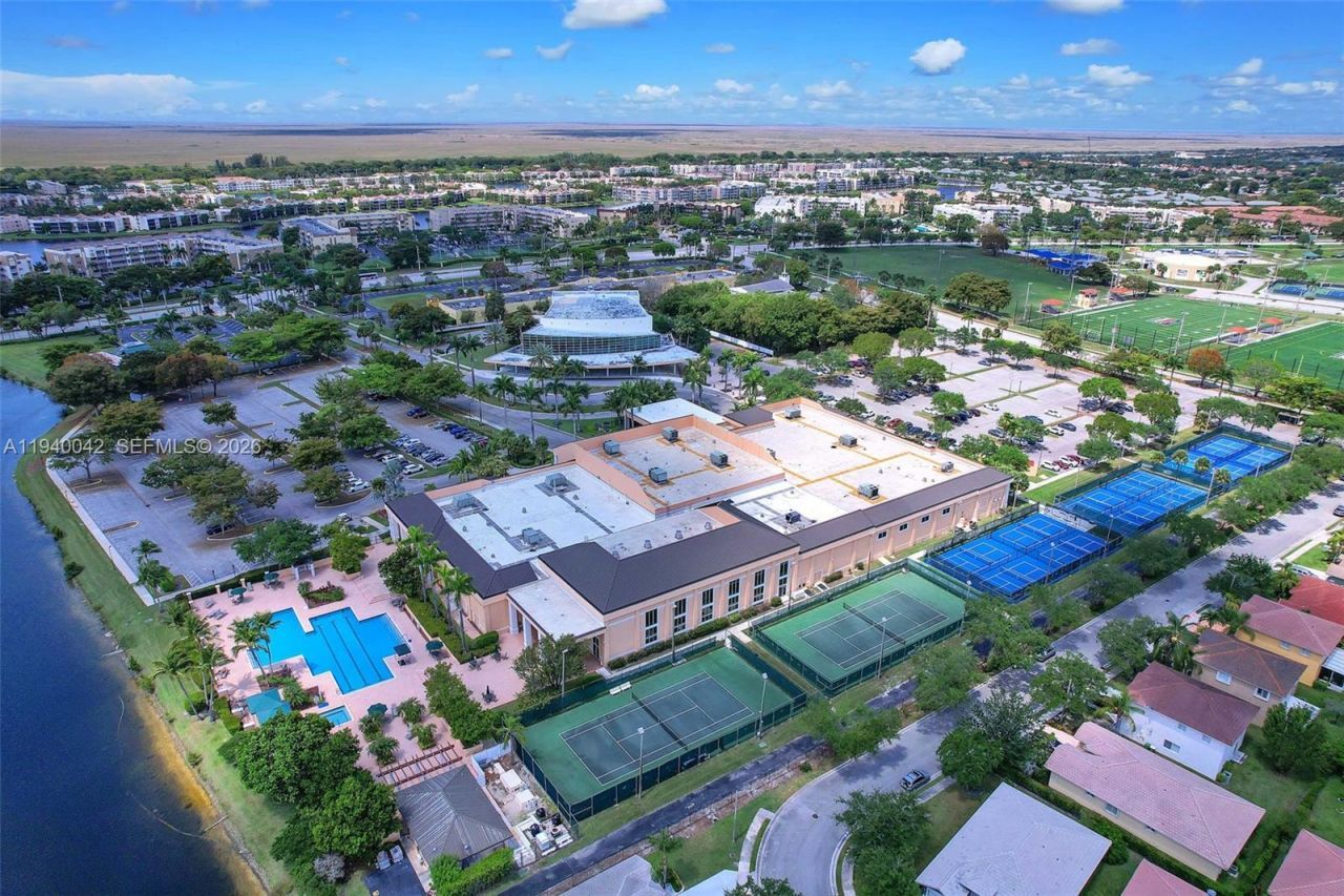 9587 Weldon Circle, Unit B205, Tamarac, FL 33321 Photo