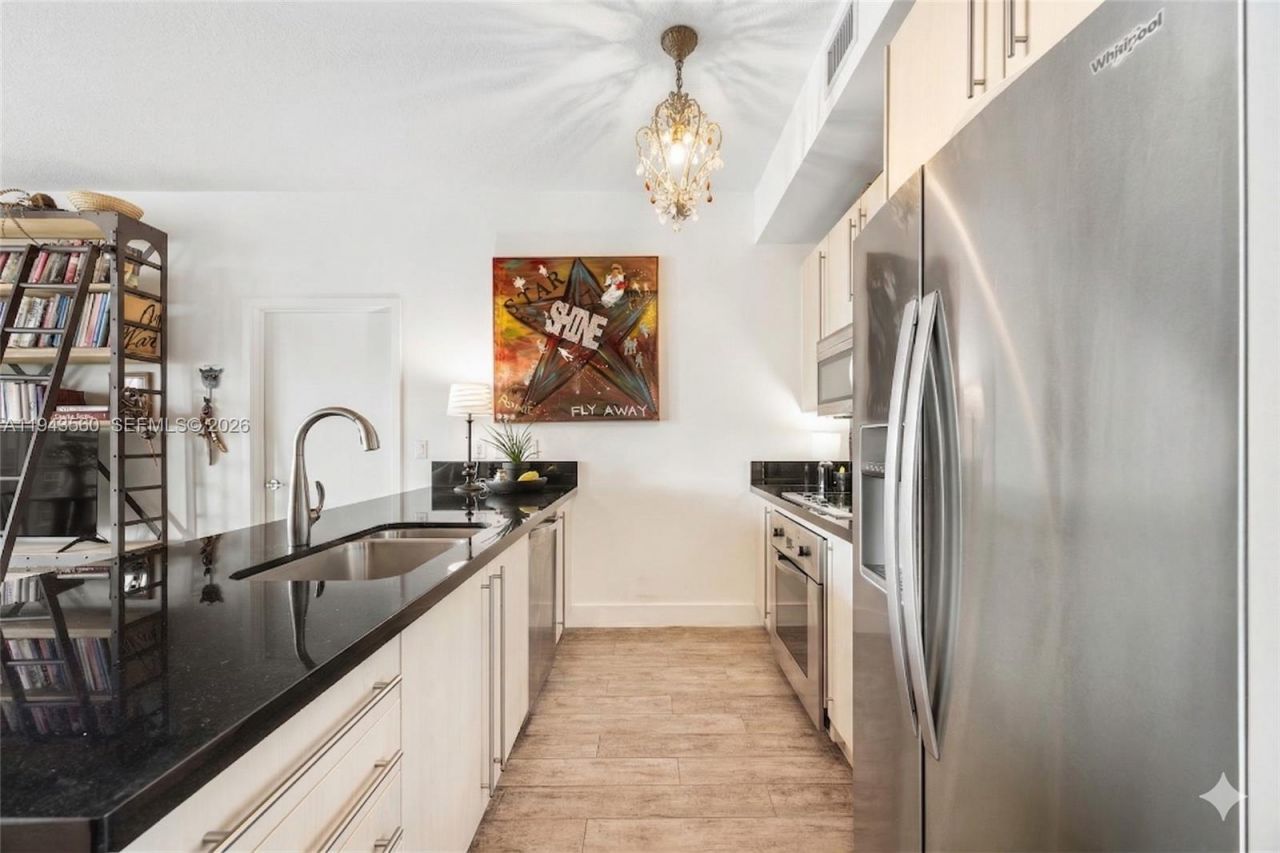 79 SW 12th St, Unit PH3904-S, Miami, FL 33130 Photo