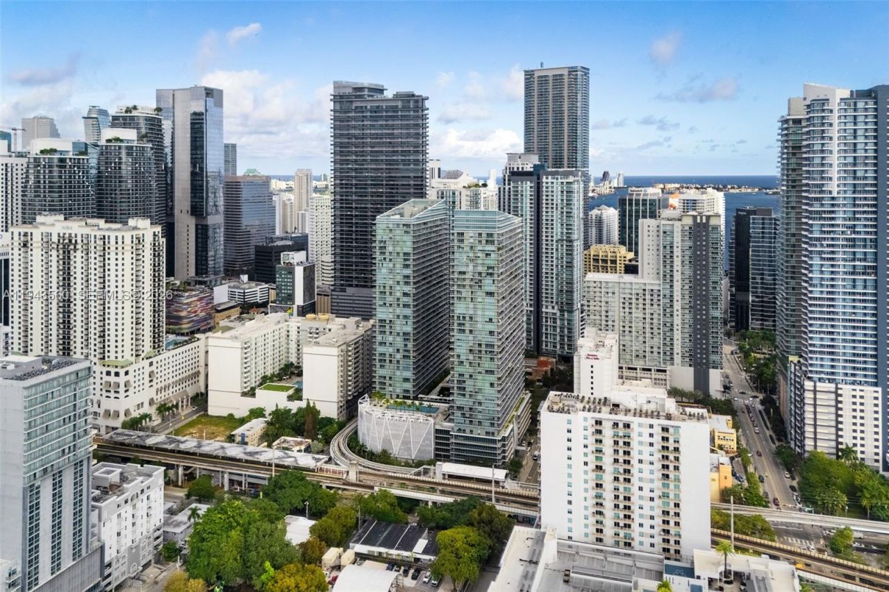 79 SW 12th St, Unit PH3904-S, Miami, FL 33130 Photo