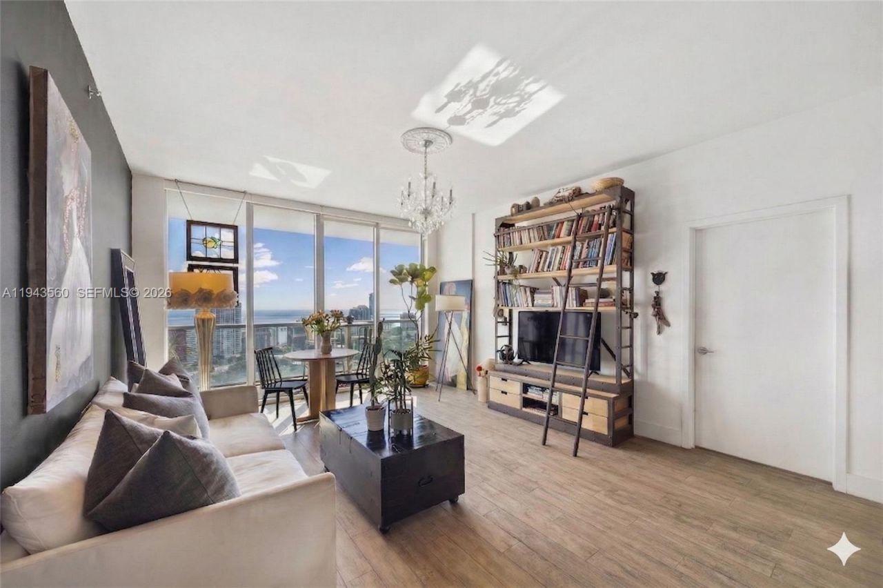 79 SW 12th St, Unit PH3904-S, Miami, FL 33130 Photo