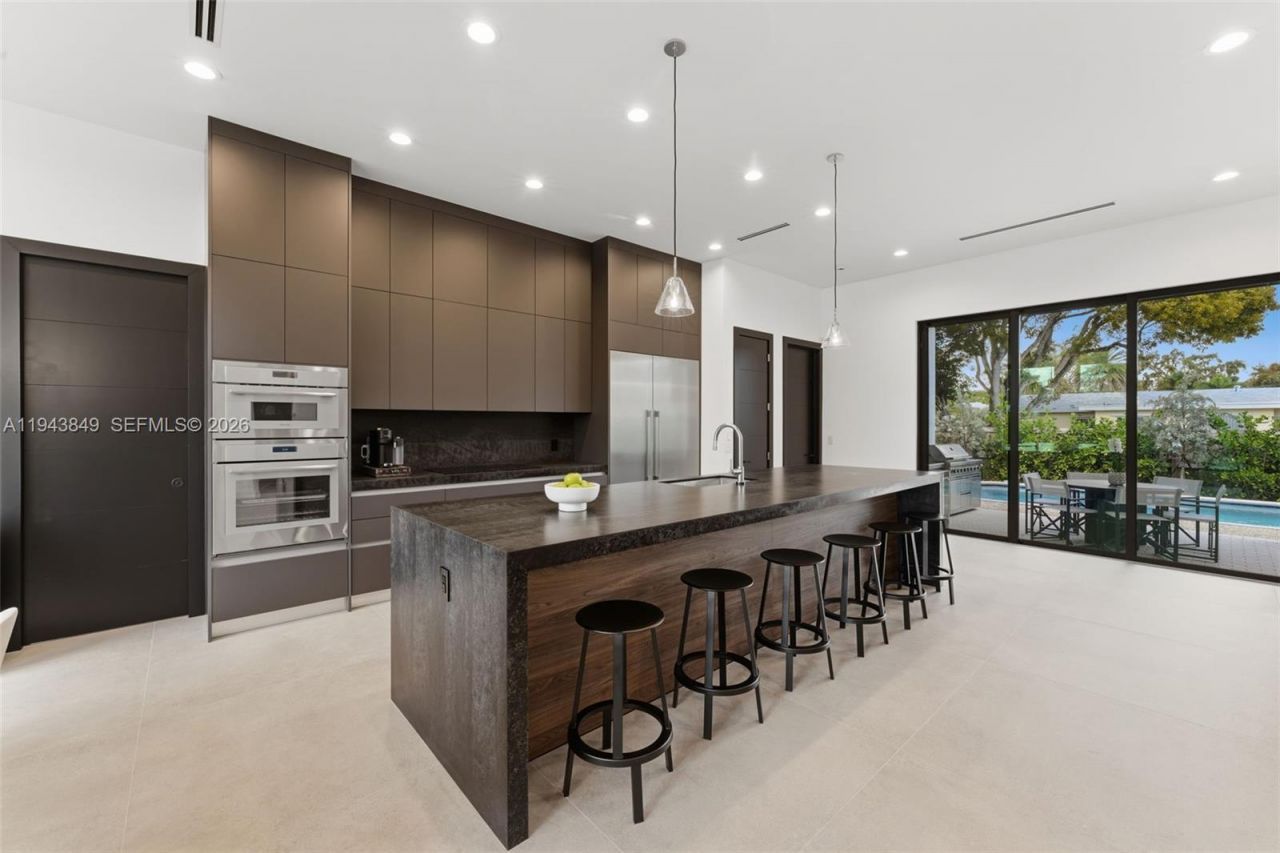 301 NE 27th Dr, Wilton Manors, FL 33334 Photo