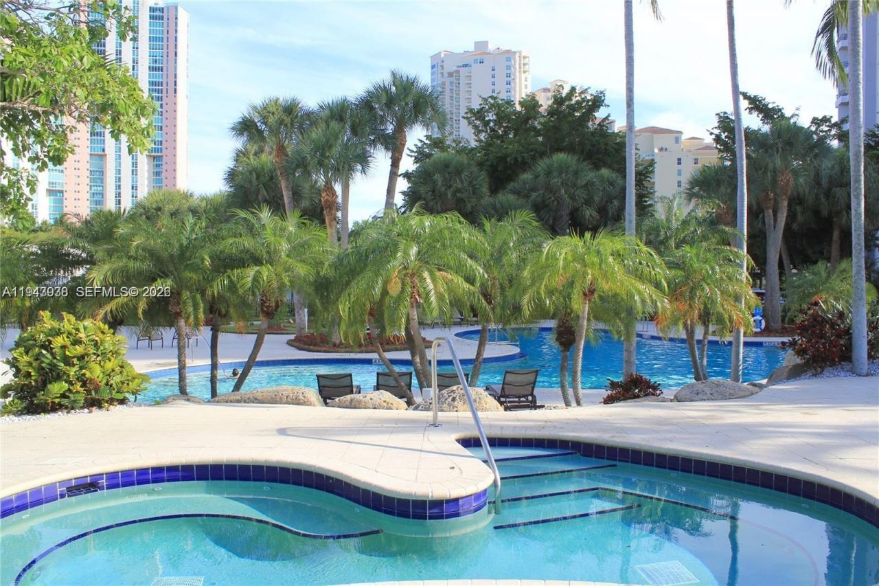 3300 NE 191st St, Unit 1903, Aventura, FL 33180 Photo