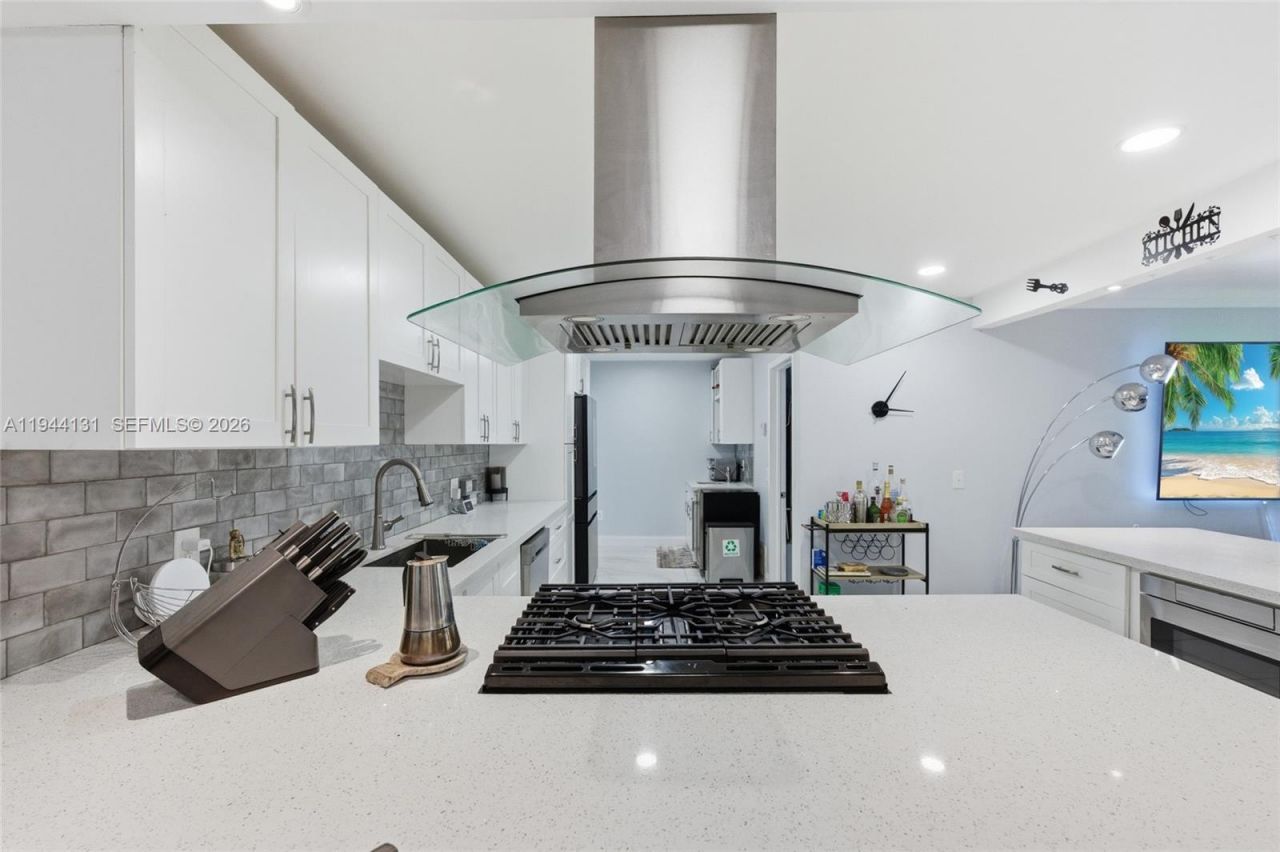 9771 NW 24th Pl, Sunrise, FL 33322 Photo