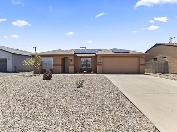 9343 W PINEVETA Drive, Arizona City, AZ 85123