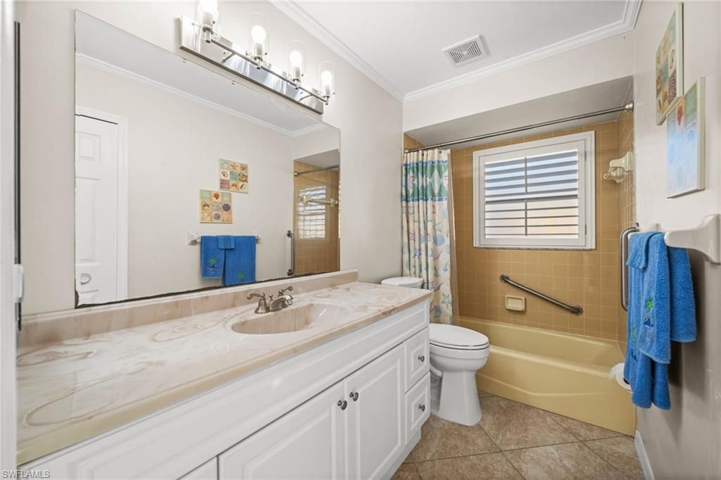 240 SE 20th Pl, Cape Coral, FL 33990 Photo