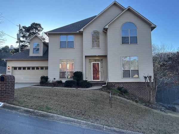 2104 Huntleigh, Little Rock, AR 72212