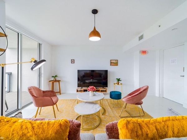 1100 100th St, Unit 502, Bay Harbor Islands, FL 33154