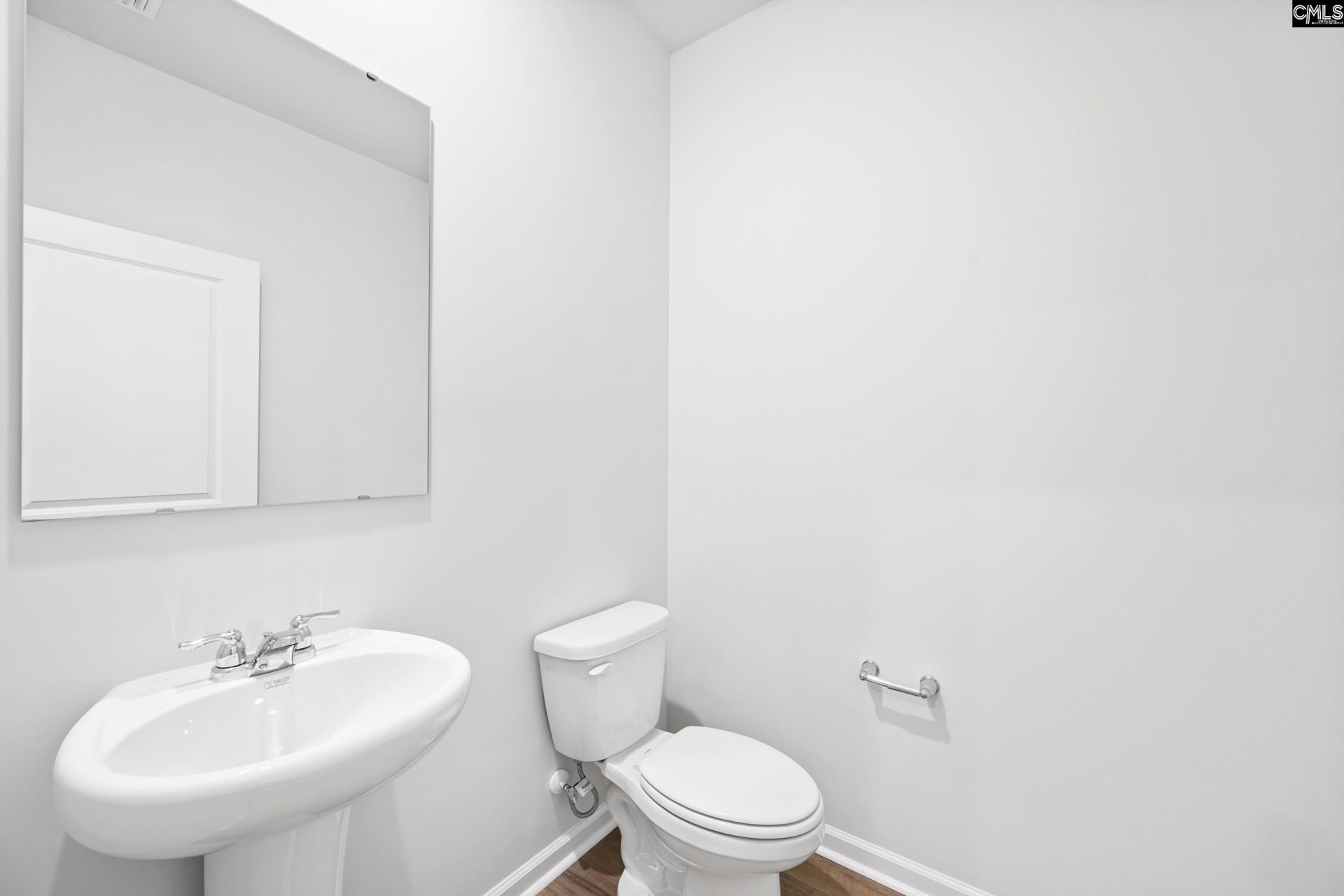 557 Carters Grove Lane Photo 13
