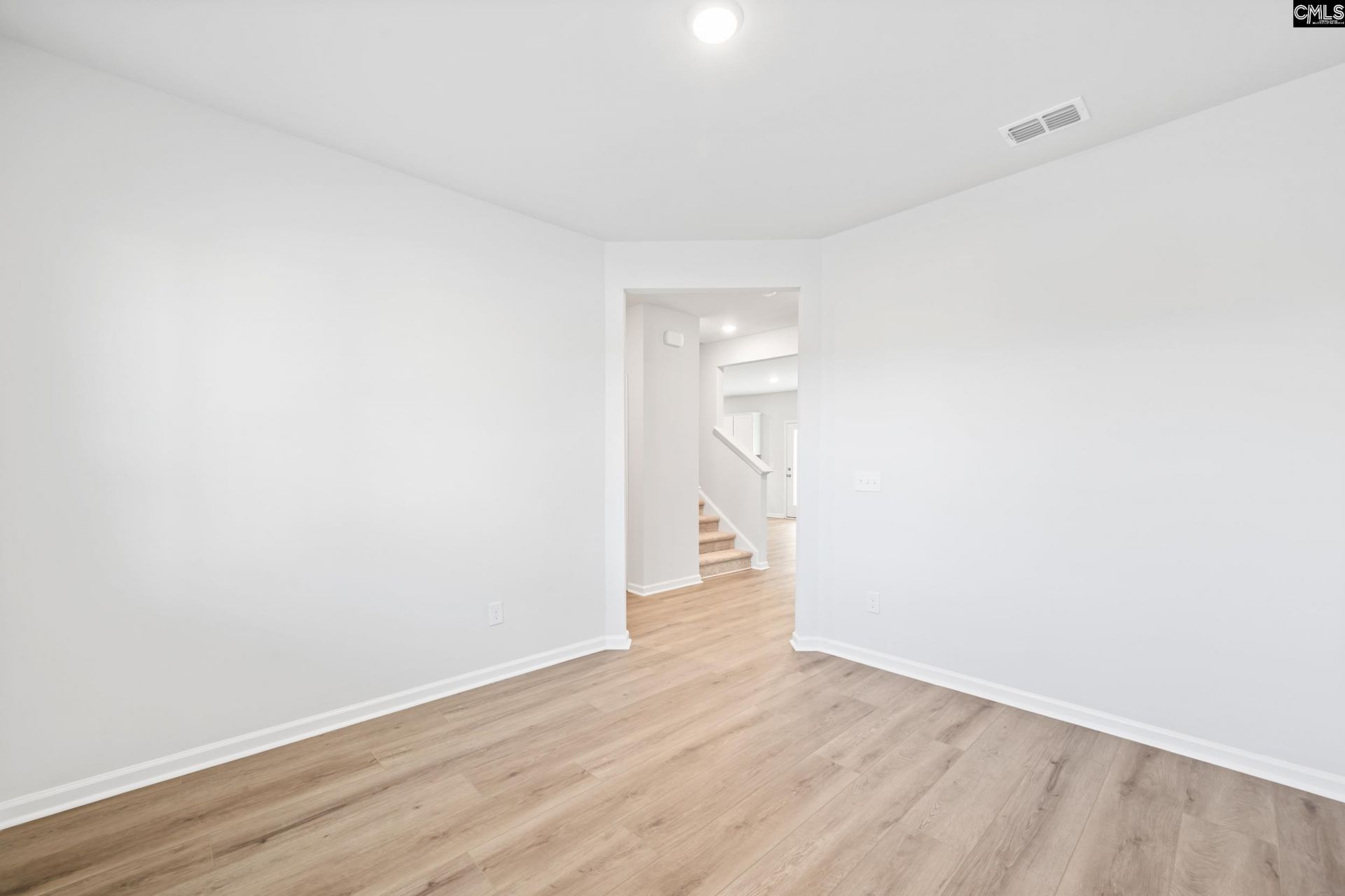 557 Carters Grove Lane Photo 14