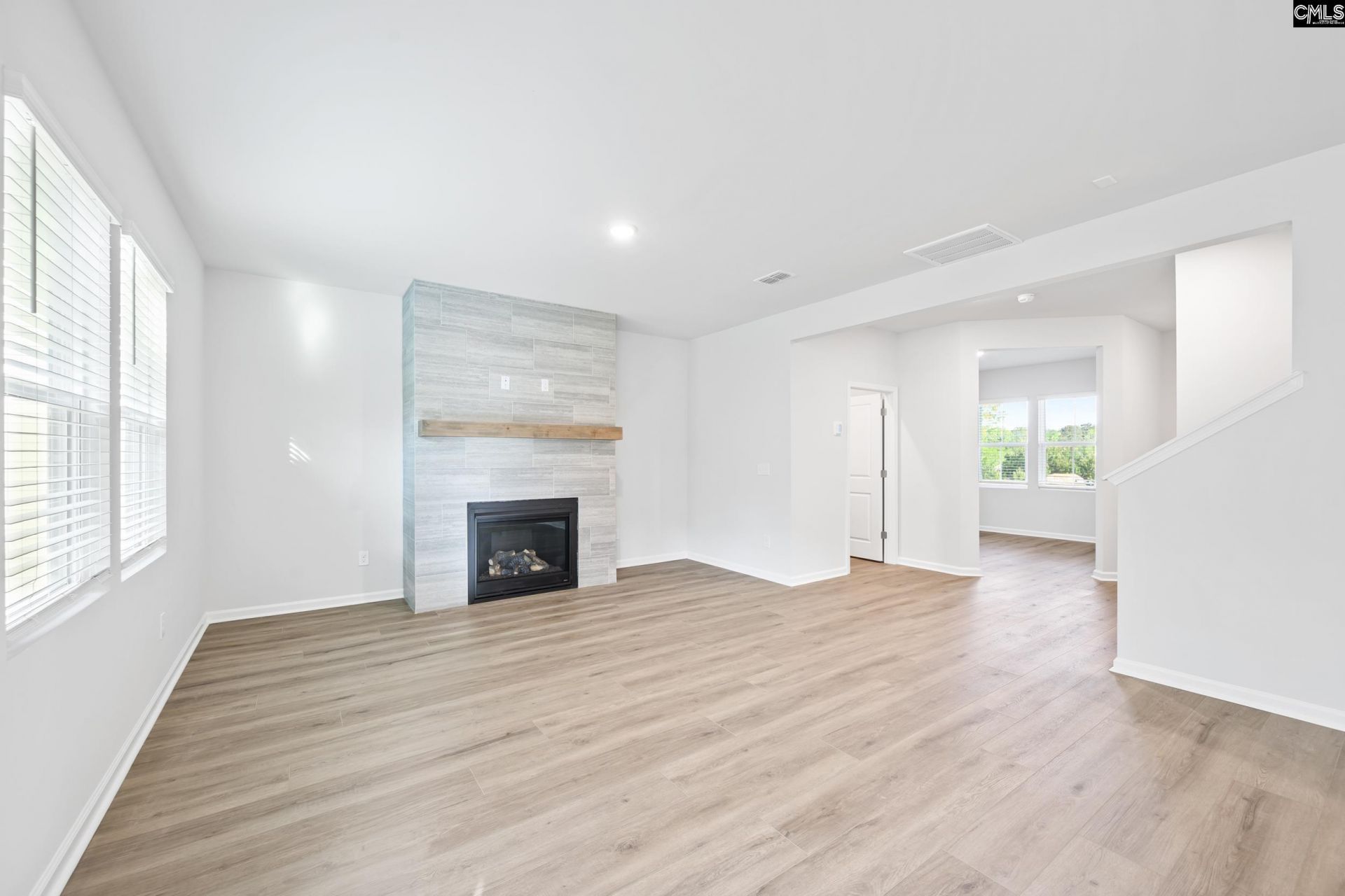 557 Carters Grove Lane Photo 22