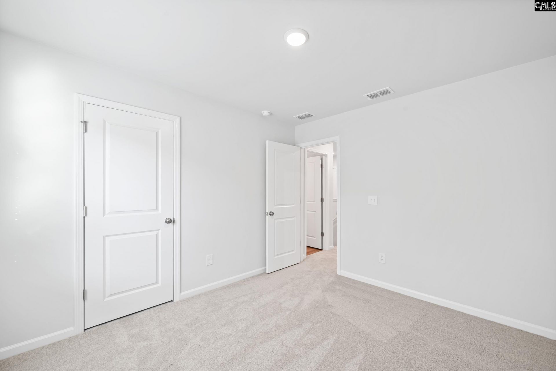 557 Carters Grove Lane Photo 28