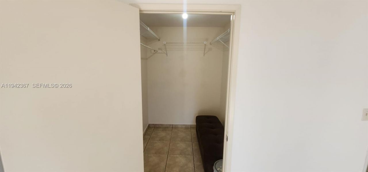 8005 Lake Dr , Unit 201, Doral, FL 33166 Photo