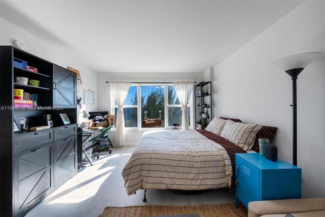 11111 Biscayne Blvd, Unit 2D, Miami, FL 33181 Photo