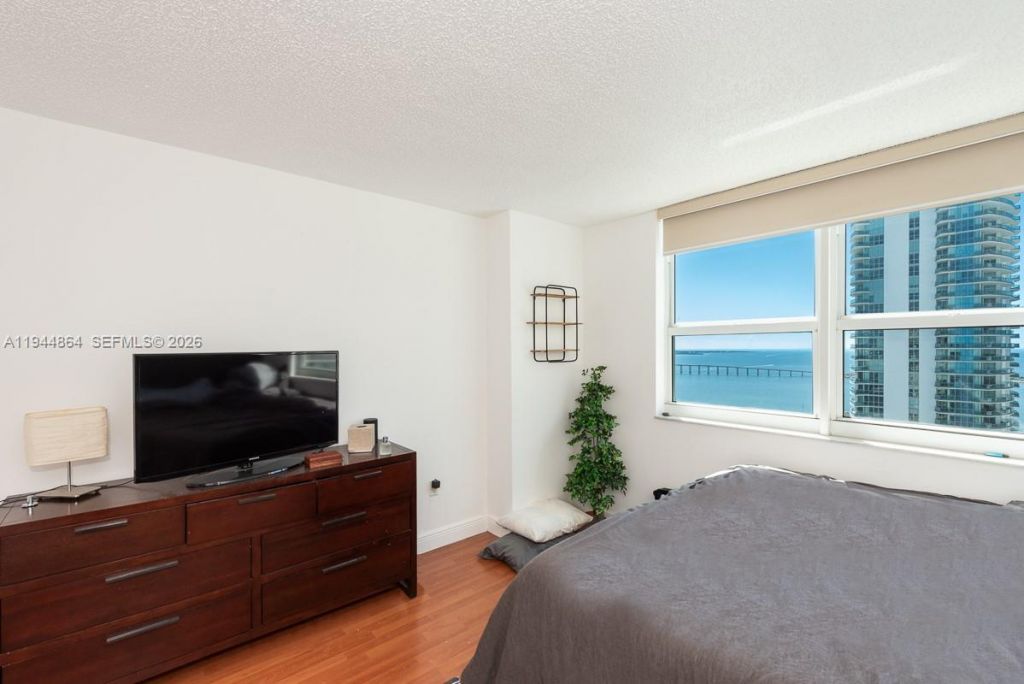 1155 Brickell Bay Dr , Unit 3403, Miami, FL 33131 Photo