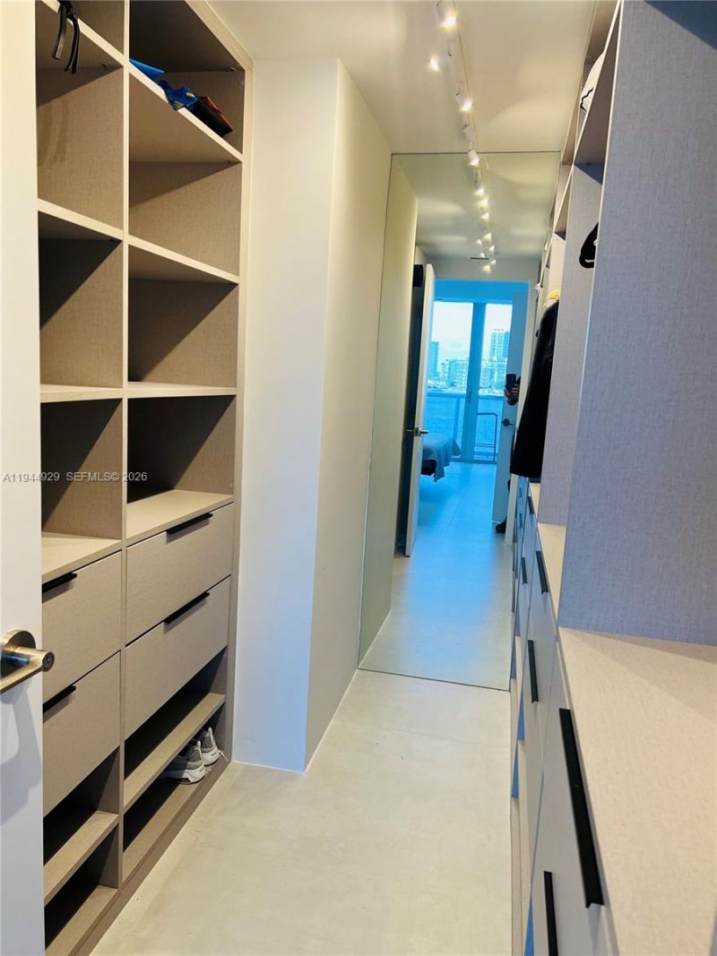 900 Bay Dr, Unit 410, Miami Beach, FL 33141 Photo