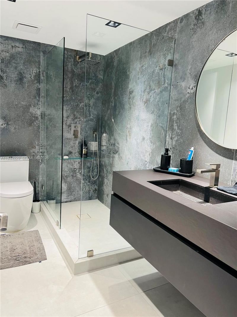 900 Bay Dr, Unit 410, Miami Beach, FL 33141 Photo