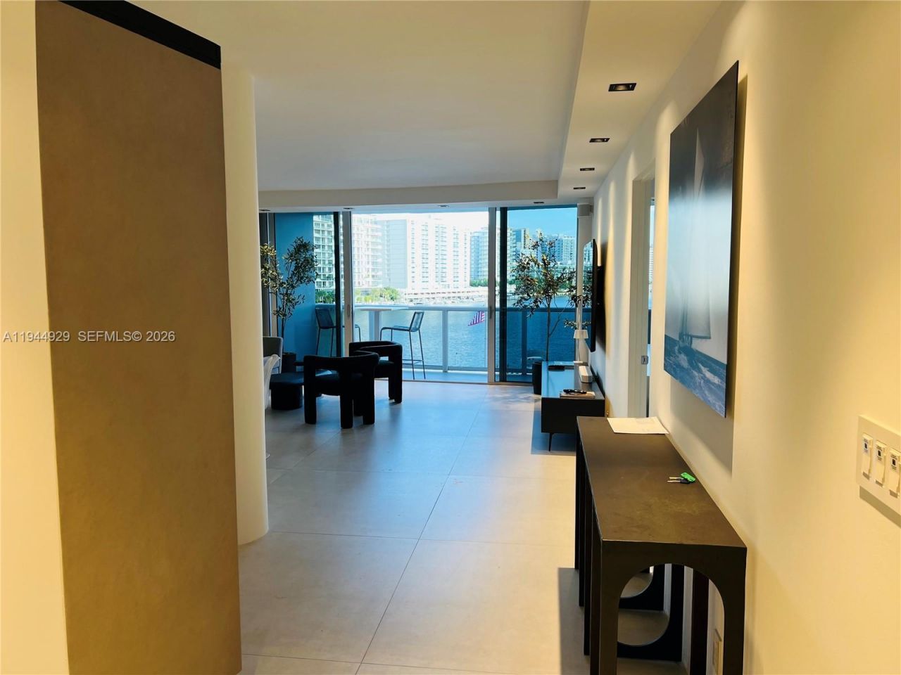 900 Bay Dr, Unit 410, Miami Beach, FL 33141 Photo