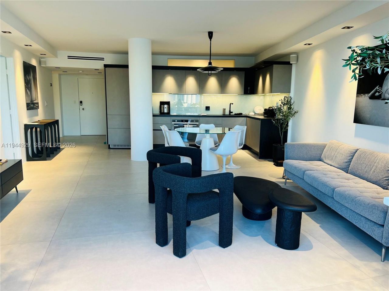 900 Bay Dr, Unit 410, Miami Beach, FL 33141 Photo