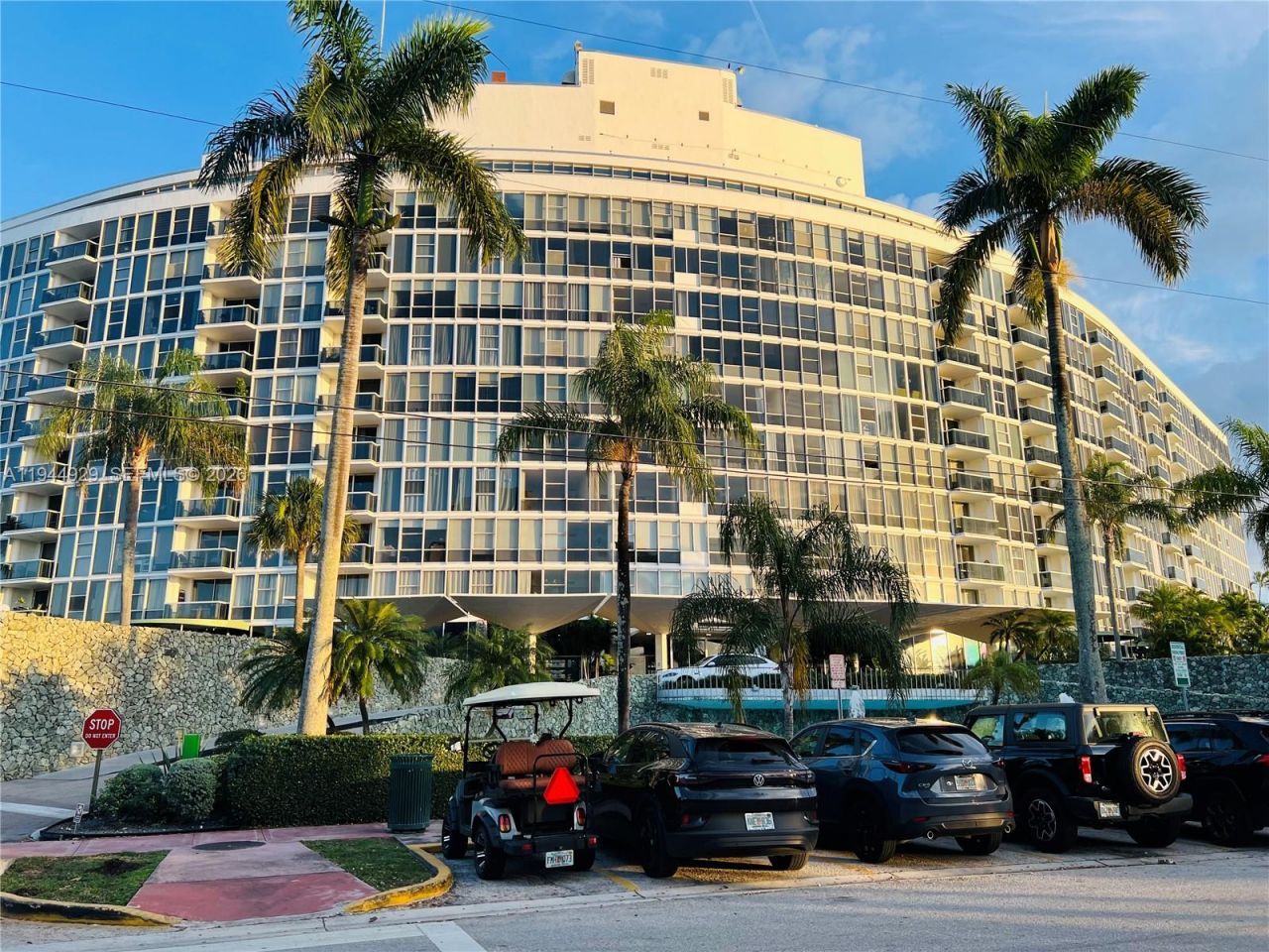 900 Bay Dr, Unit 410, Miami Beach, FL 33141 Photo