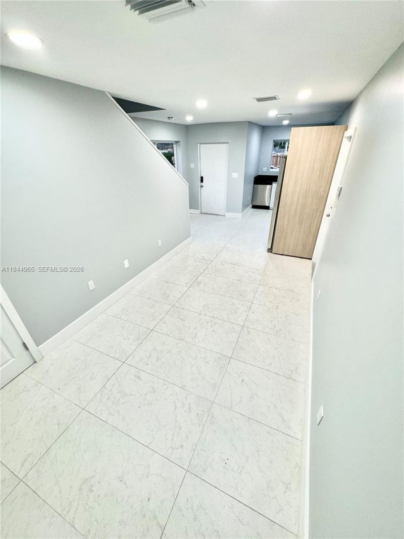 932 NW 2nd St, Fort Lauderdale, FL 33311 Photo