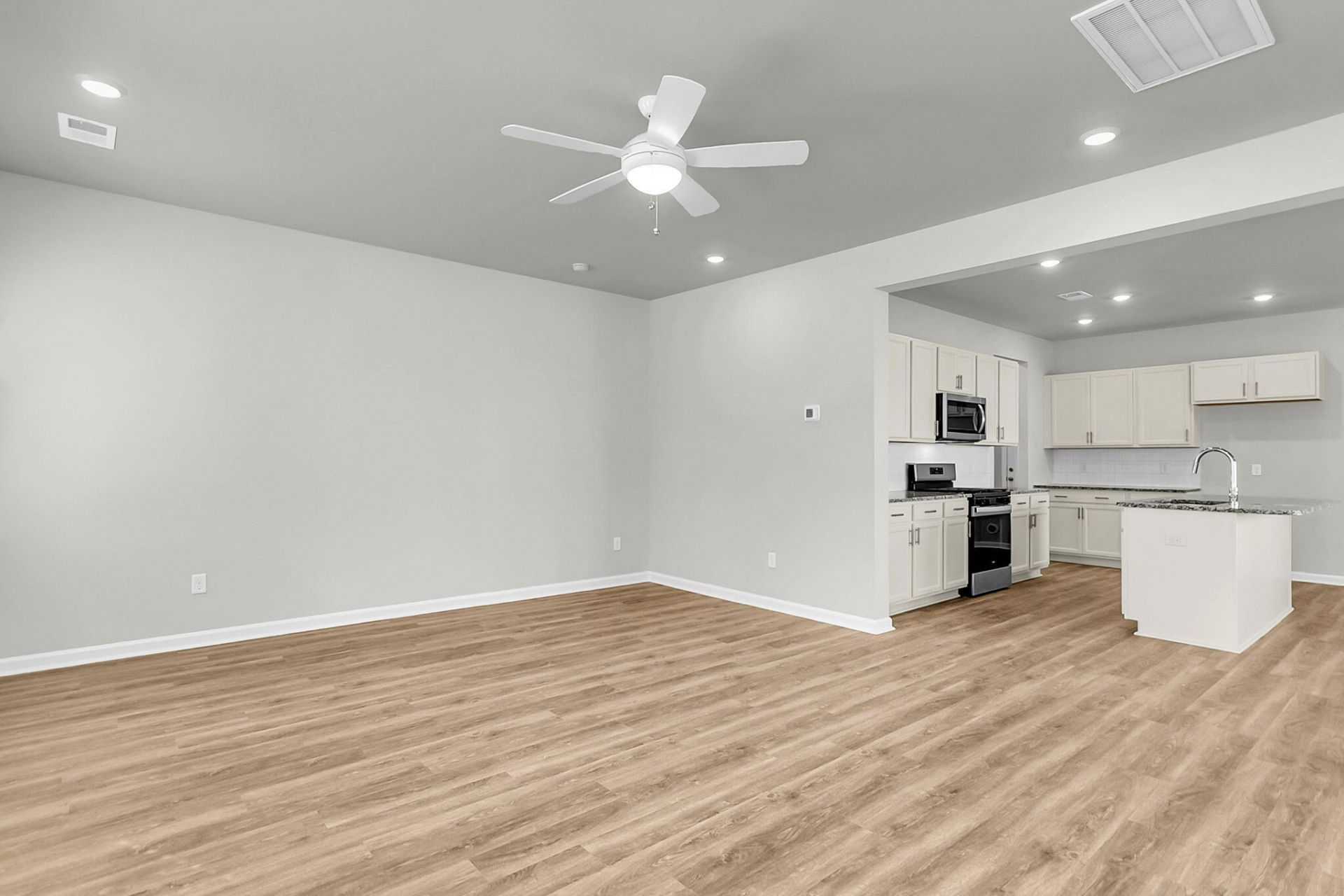 124 Scout Drive Photo 16