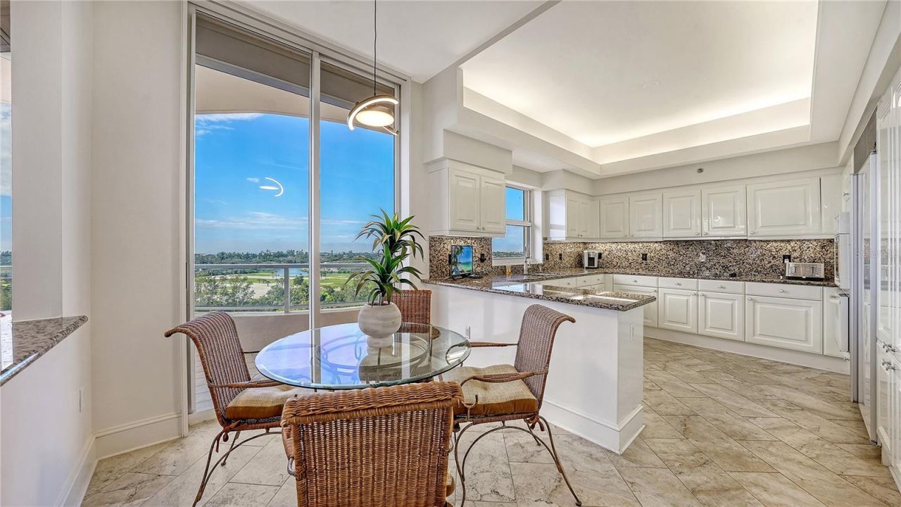3060 Grand Bay Boulevard, Unit 195, Longboat Key, FL 34228 Photo