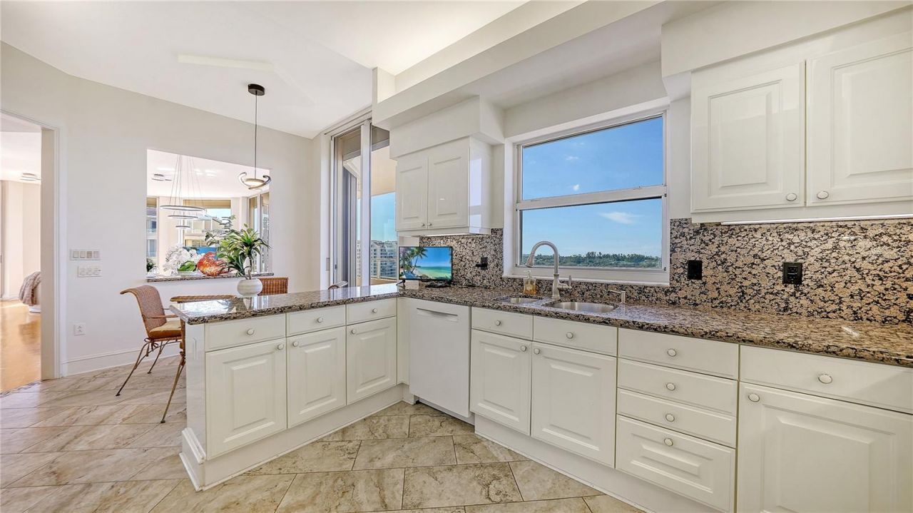 3060 Grand Bay Boulevard, Unit 195, Longboat Key, FL 34228 Photo