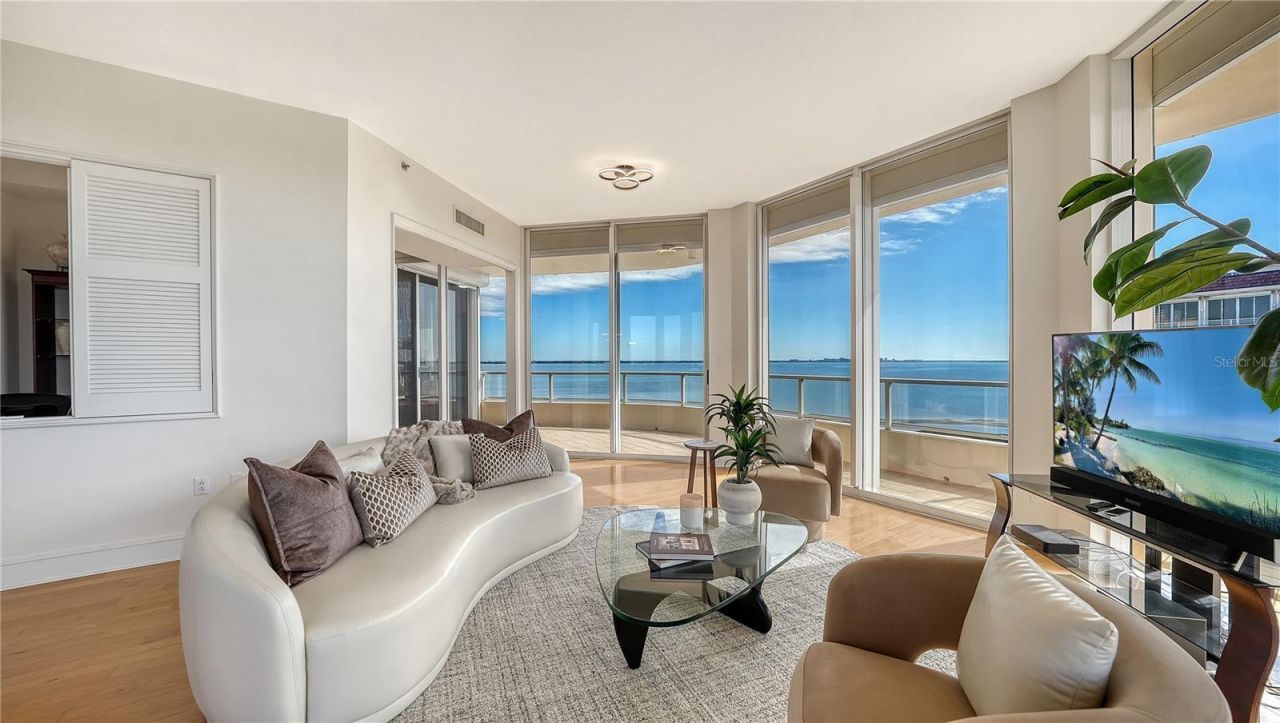 3060 Grand Bay Boulevard, Unit 195, Longboat Key, FL 34228 Photo
