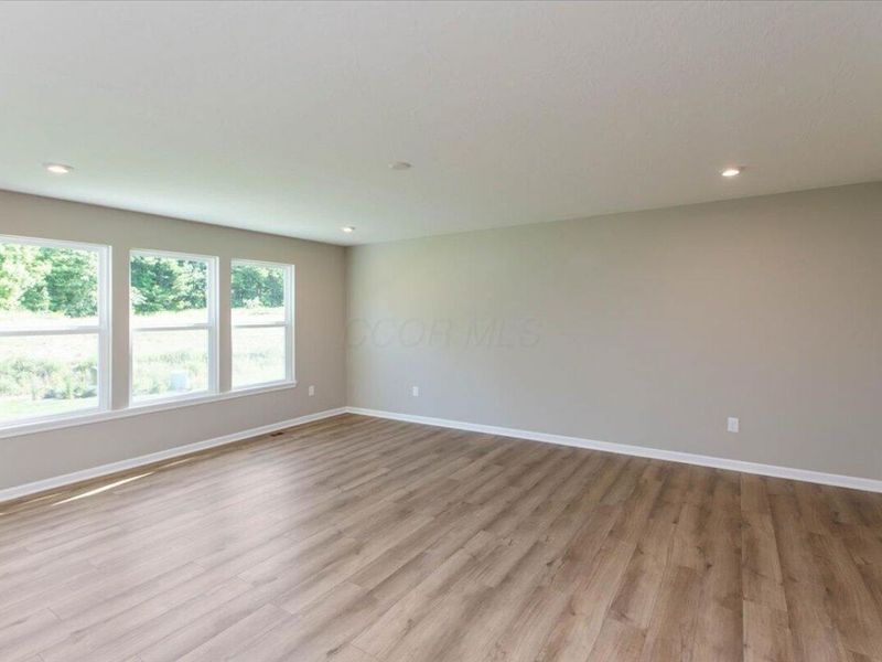 366 Isaac Tharp Street, Pataskala, OH 43062 Photo 10