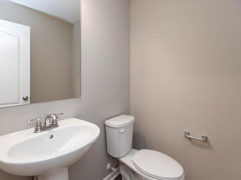 366 Isaac Tharp Street, Pataskala, OH 43062 Photo 18