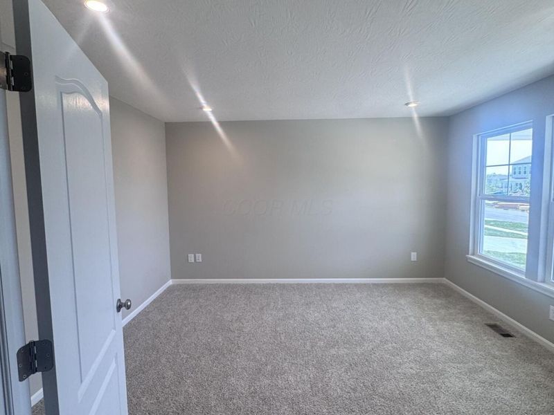 366 Isaac Tharp Street, Pataskala, OH 43062 Photo 3