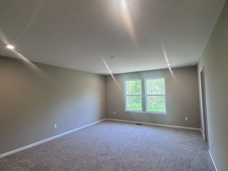 366 Isaac Tharp Street, Pataskala, OH 43062 Photo 5