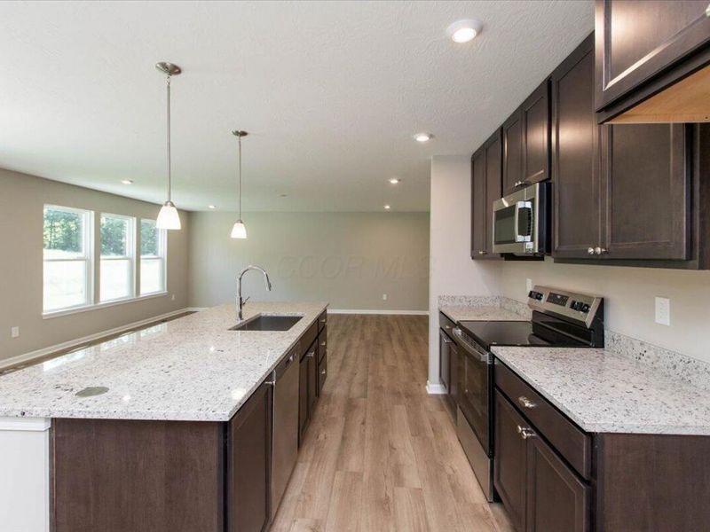 366 Isaac Tharp Street, Pataskala, OH 43062 Photo 8