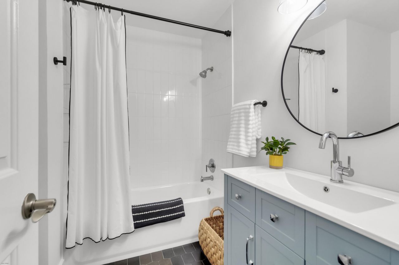 1368 Thayer Hall Drive Photo 24