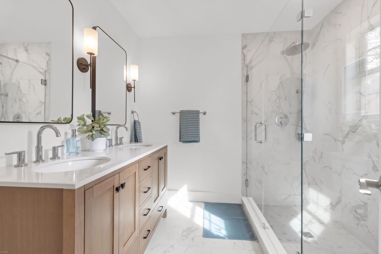 1368 Thayer Hall Drive Photo 32