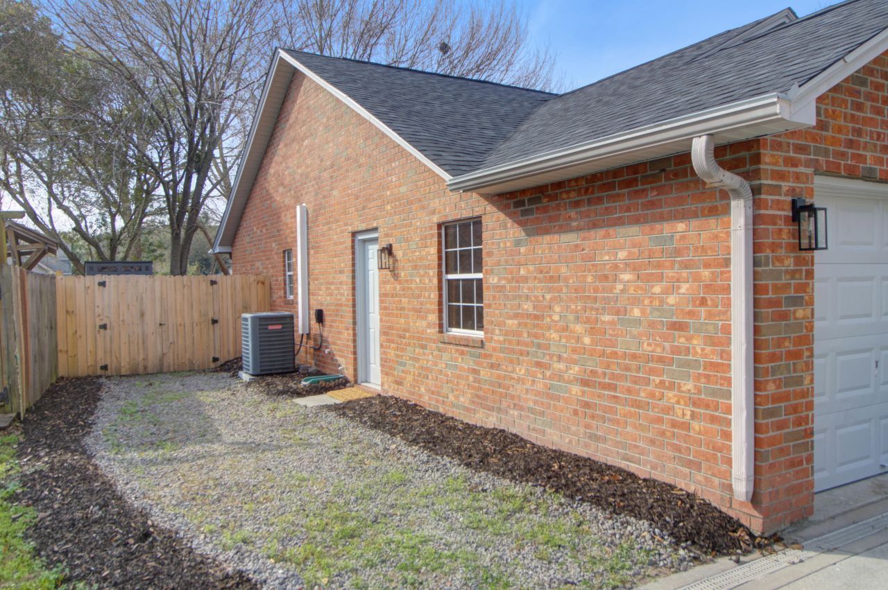 1368 Thayer Hall Drive Photo 38