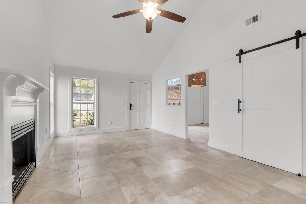 1368 Thayer Hall Drive Photo 7