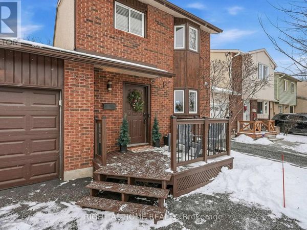 1633 Lafrance Drive, Ottawa, ON K1E2L7