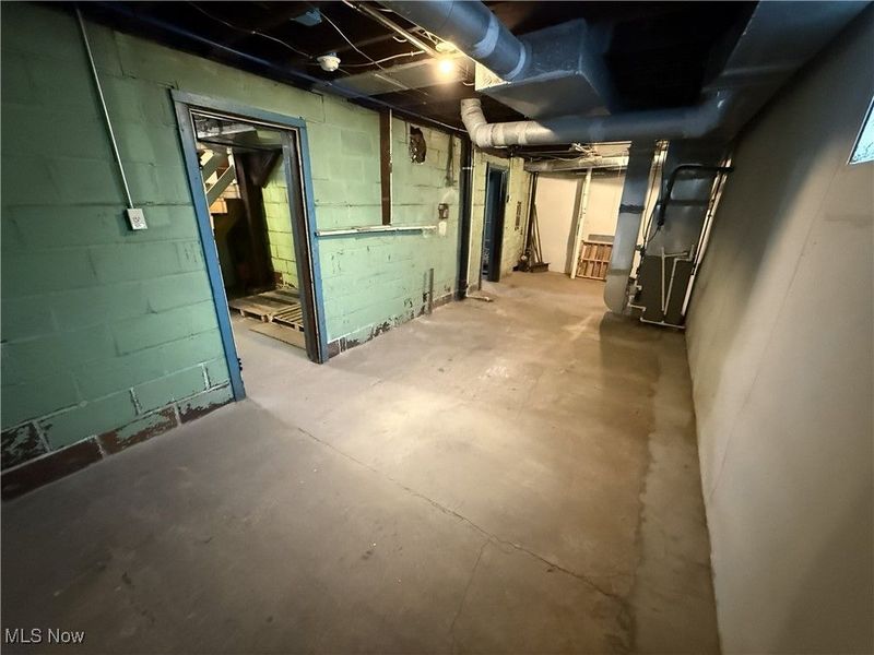 639 4th Street NW, New Philadelphia, OH 44663 Photo 36