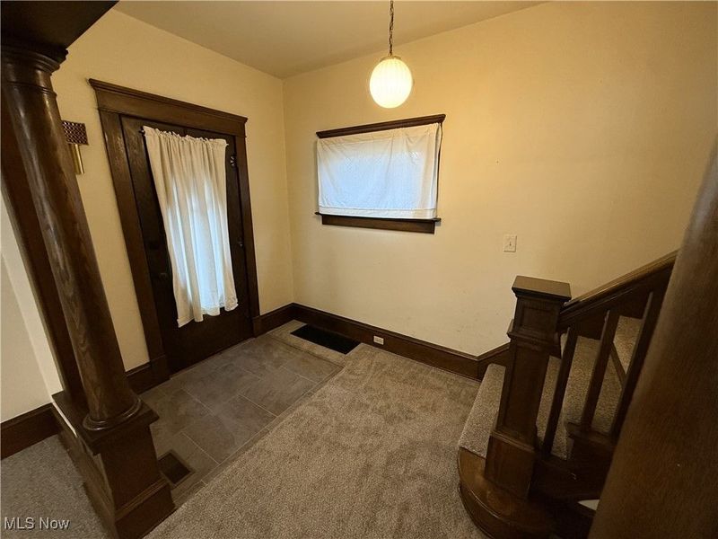 639 4th Street NW, New Philadelphia, OH 44663 Photo 4