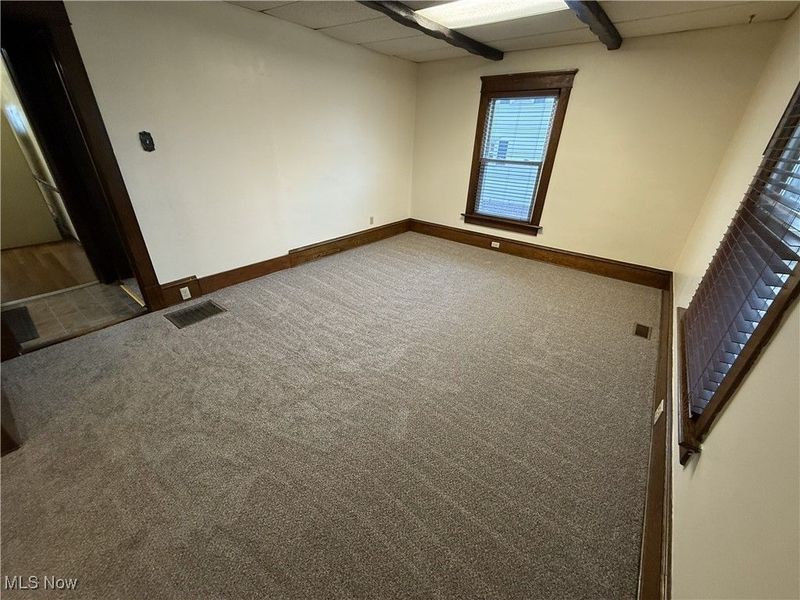 639 4th Street NW, New Philadelphia, OH 44663 Photo 6