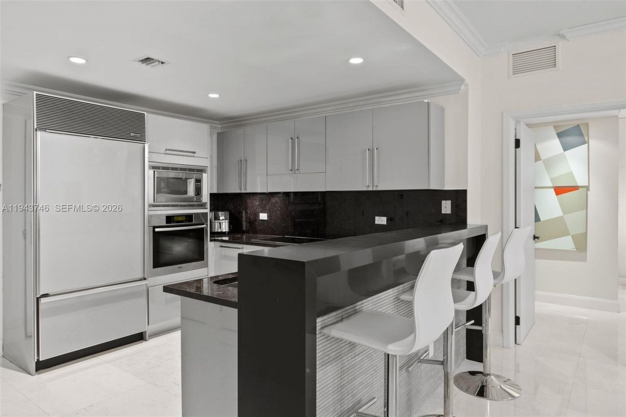 6799 Collins Ave , Unit CPH06, Miami Beach, FL 33141 Photo