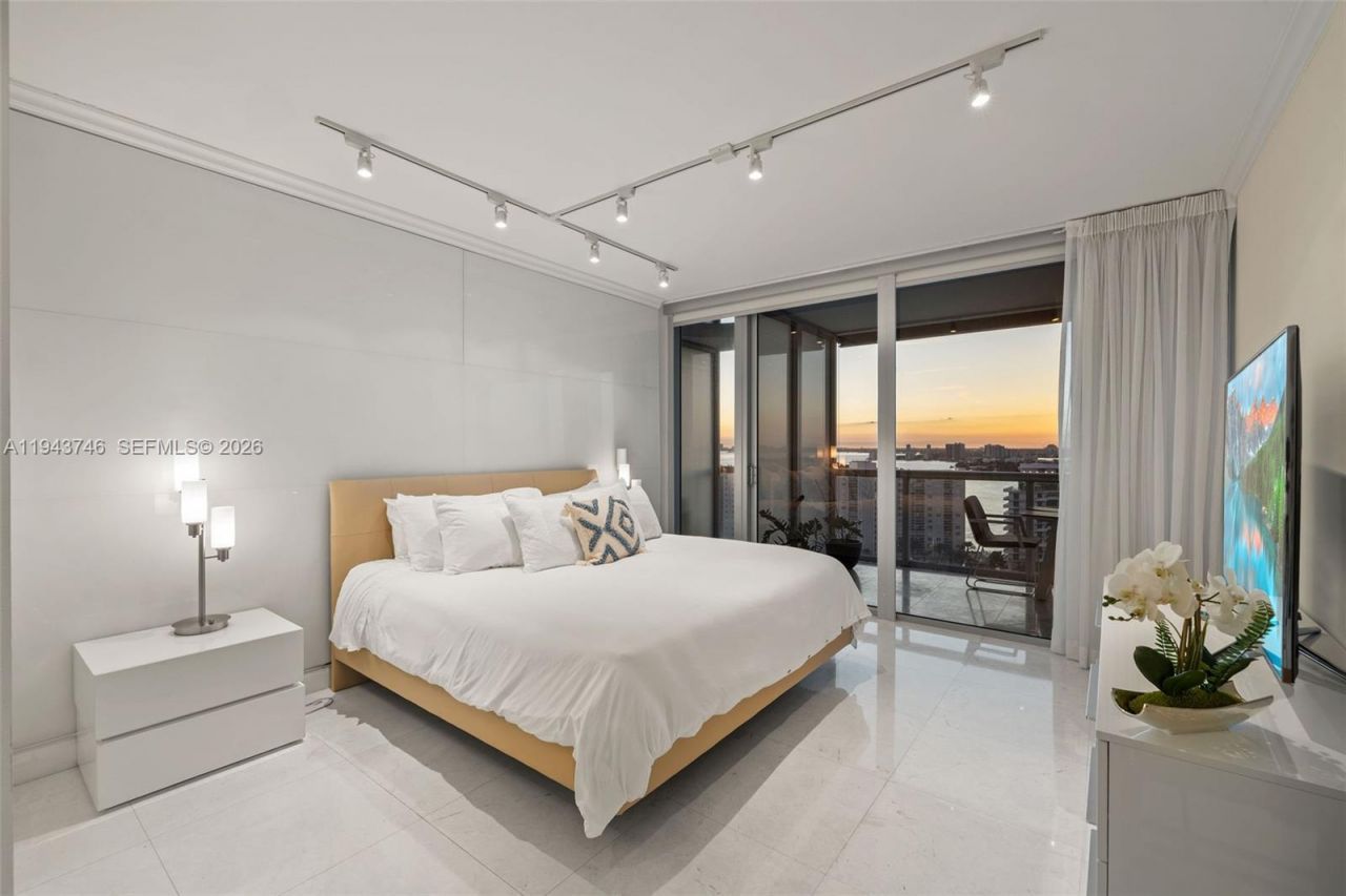 6799 Collins Ave , Unit CPH06, Miami Beach, FL 33141 Photo