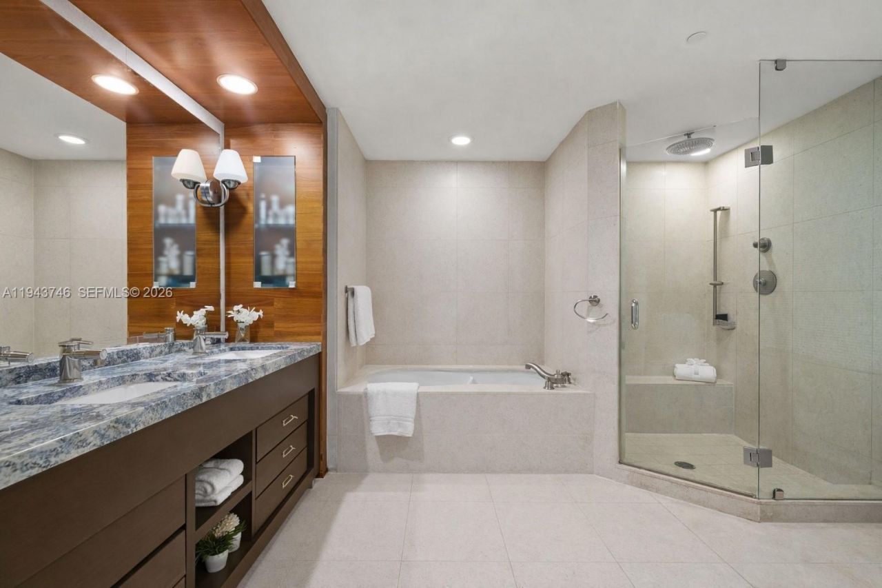 6799 Collins Ave , Unit CPH06, Miami Beach, FL 33141 Photo