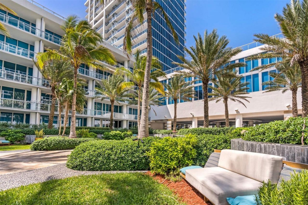 6799 Collins Ave , Unit CPH06, Miami Beach, FL 33141 Photo