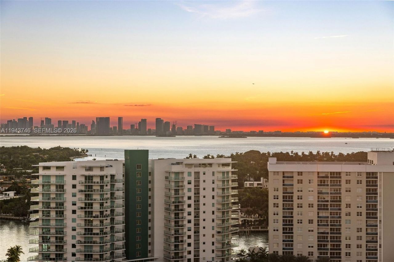 6799 Collins Ave , Unit CPH06, Miami Beach, FL 33141 Photo