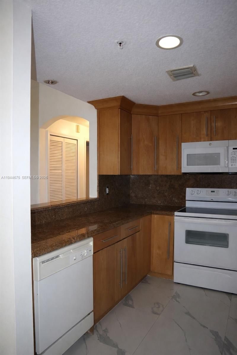 6440 NW 114th Ave, Unit 437, Doral, FL 33178 Photo